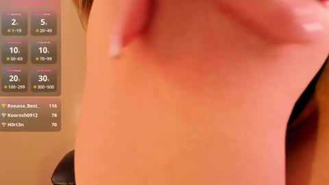 Roxy follow me online show from 03/01/25, 06:00