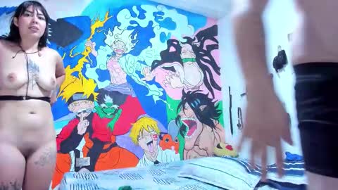 Snapshot of roxyandaron2 chatting on 10/15/25, 01:44 RoxyAron online show from 10/15/25, 01:44