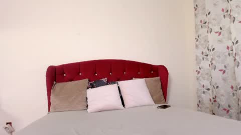 Roxy online show from 03/24/26, 05:34