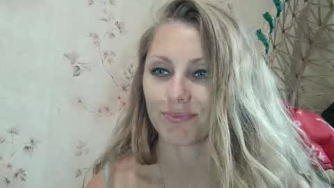 roxyfox18x01 online show from 10/04/25, 01:53