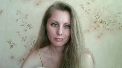 roxyfox18x01 online show from 05/23/26, 01:48