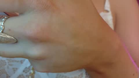 Snapshot of roxynyes chatting on 09/26/25, 02:04 Roxy Nyes online show from 09/26/25, 02:04