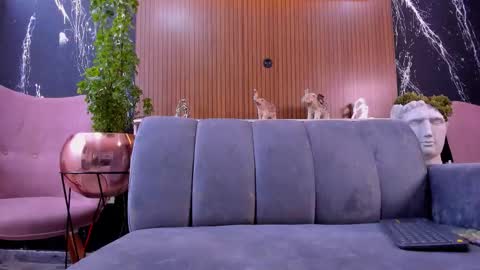 Snapshot of roxyross01 chatting on 10/02/25, 03:19 Roxy online show from 10/02/25, 03:19