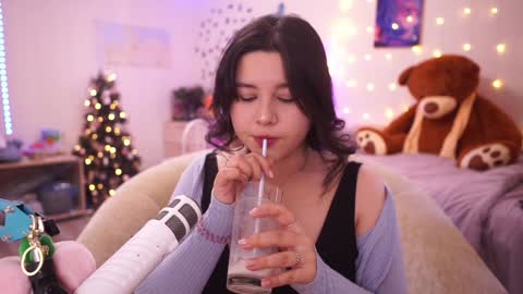 roxysuh online show from 12/18/24, 07:15