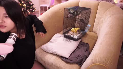 roxysuh online show from 12/19/24, 08:23