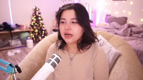 roxysuh online show from 12/24/24, 12:44