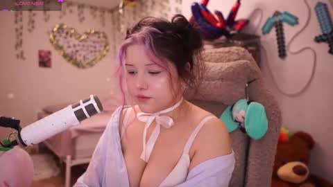 roxysuh online show from 11/23/25, 07:30