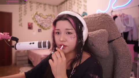 roxysuh online show from 04/12/26, 08:08