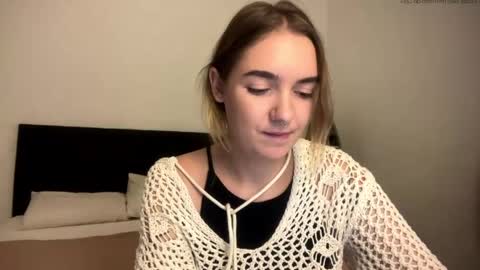 Roxy online show from 04/29/26, 01:48