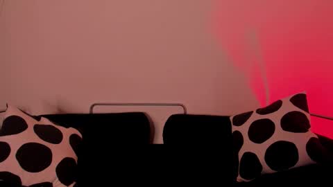 val online show from 10/09/25, 10:41