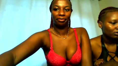 Snapshot of royal_petite10 chatting on 07/13/26, 11:35 kate online show from 07/13/26, 11:35