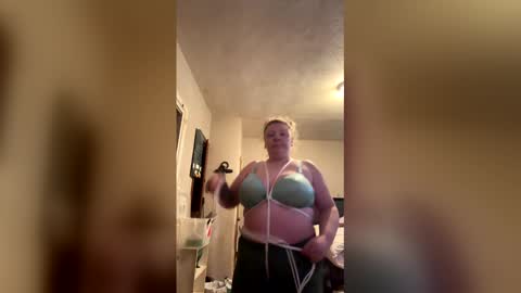 royalredrose420 online show from 03/08/26, 06:12