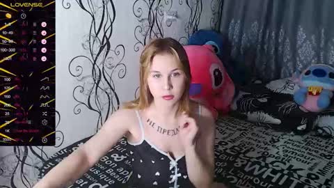 angela online show from 09/30/25, 09:31