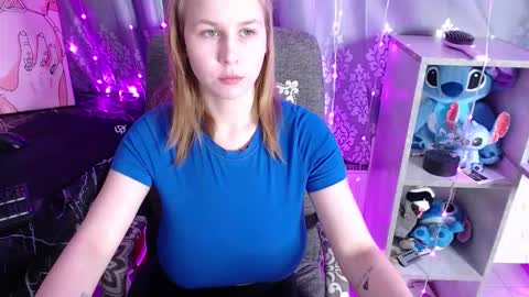 angela online show from 02/01/26, 08:40