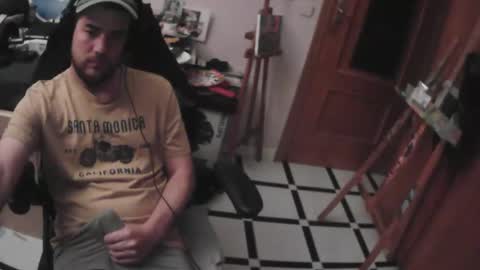 royer04 online show from 10/19/25, 11:27