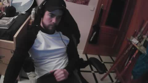 royer04 online show from 12/19/25, 04:25