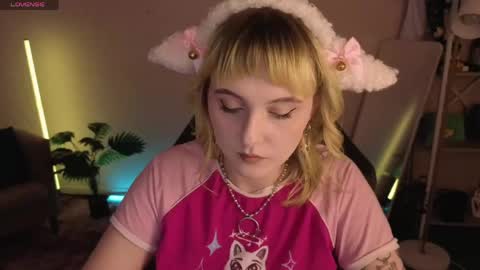 Snapshot of roziett_belle chatting on 04/23/26, 08:46 Roziett online show from 04/23/26, 08:46