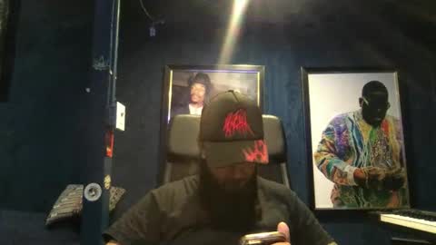 Snapshot of rp30 chatting on 10/20/25, 08:37 Richhancocc online show from 10/20/25, 08:37