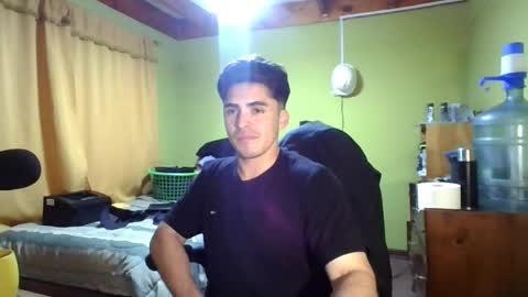 Snapshot of rpaulo25 chatting on 05/20/26, 02:18 rpaulo25 online show from 05/20/26, 02:18