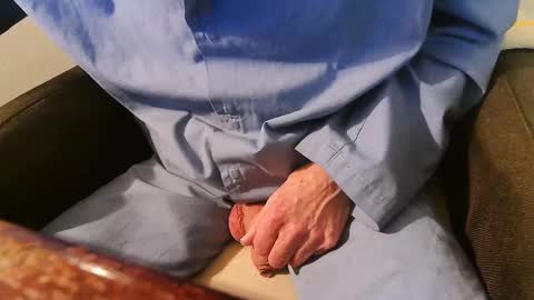 rubbertapper online show from 02/21/25, 12:16