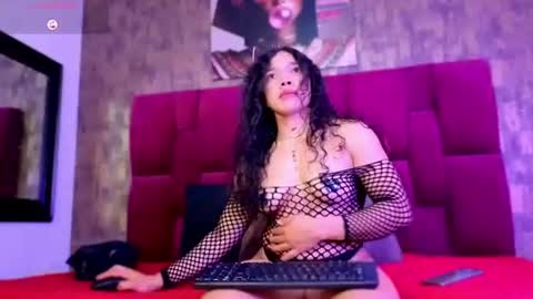 Snapshot of rubi_luxe chatting on 06/18/26, 12:20 Rubi online show from 06/18/26, 12:20