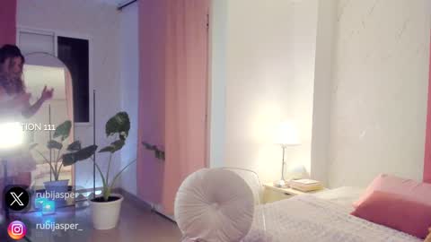 Snapshot of rubijasper18 chatting on 02/18/25, 10:36 Rubi online show from 02/18/25, 10:36