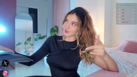 Snapshot of rubijasper18 chatting on 02/19/25, 02:55 Rubi online show from 02/19/25, 02:55