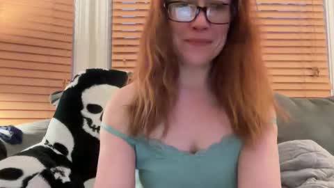 Snapshot of ruby2sday1313 chatting on 01/24/25, 11:02 ruby2sday1313 online show from 01/24/25, 11:02