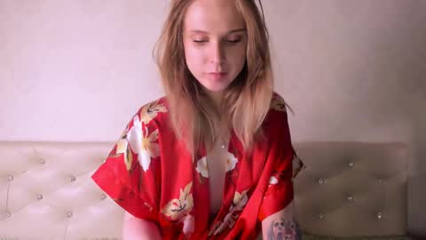 j online show from 02/16/25, 02:42