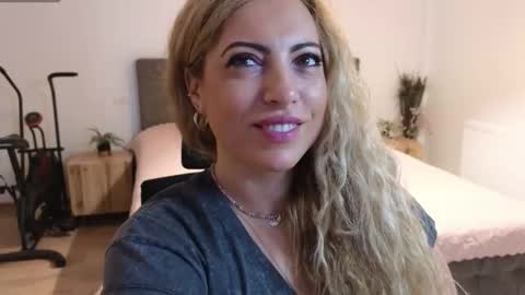 Ruby online show from 11/04/25, 01:59