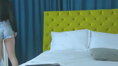 Snapshot of rubyhills chatting on 01/19/26, 05:44 Ruby online show from 01/19/26, 05:44