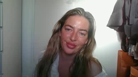 rubyredxxxoxxx online show from 03/29/26, 06:46