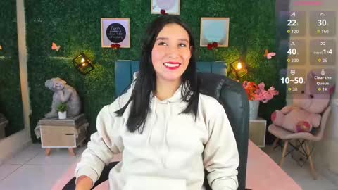 Snapshot of rubyvixxen_ chatting on 10/22/25, 03:18 Ruby online show from 10/22/25, 03:18