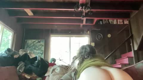 Snapshot of rubywavesback chatting on 03/02/26, 12:35 rubywavesback online show from 03/02/26, 12:35