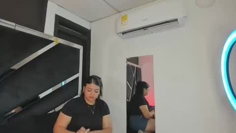 Snapshot of rubyxht chatting on 02/01/26, 12:37 rubyxht online show from 02/01/26, 12:37