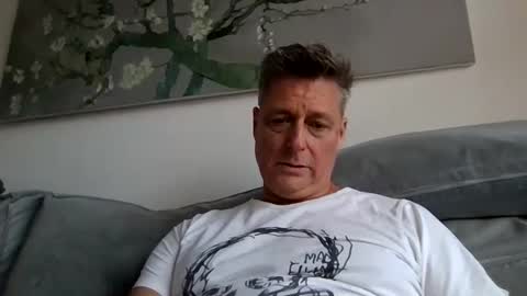 Snapshot of rudeski chatting on 12/29/24, 12:45 rudeski online show from 12/29/24, 12:45