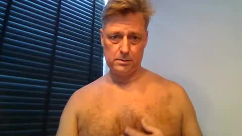 Snapshot of rudeski chatting on 03/10/25, 03:30 rudeski online show from 03/10/25, 03:30