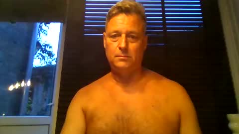 Snapshot of rudeski chatting on 09/20/25, 05:47 rudeski online show from 09/20/25, 05:47