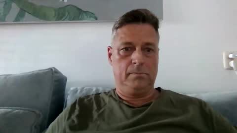 Snapshot of rudeski chatting on 09/23/25, 03:26 rudeski online show from 09/23/25, 03:26