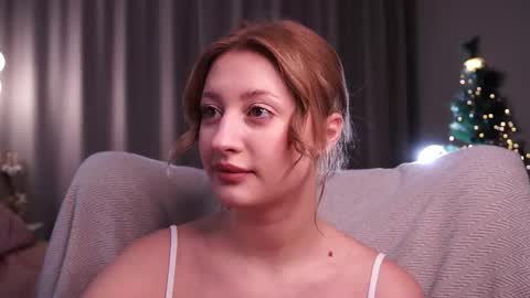 Mila online show from 12/22/25, 05:10