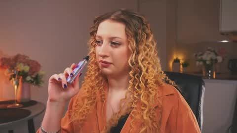 Mila online show from 04/26/26, 06:16