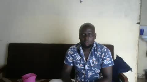 Snapshot of ruffbwoy chatting on 07/15/26, 10:42 Jayden online show from 07/15/26, 10:42