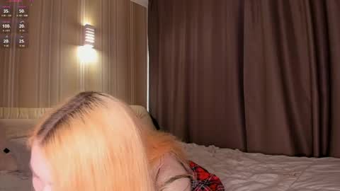 Snapshot of ruminelle chatting on 05/03/26, 10:54 Lilith online show from 05/03/26, 10:54