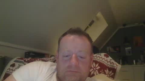 Snapshot of runepetter chatting on 01/15/25, 10:13 bignorwegian online show from 01/15/25, 10:13