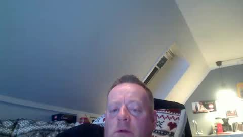 Snapshot of runepetter chatting on 02/02/25, 12:40 bignorwegian online show from 02/02/25, 12:40