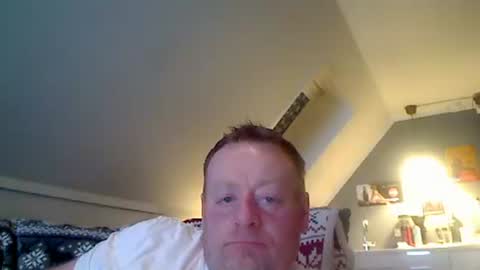 Snapshot of runepetter chatting on 03/04/25, 08:05 bignorwegian online show from 03/04/25, 08:05