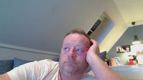 Snapshot of runepetter chatting on 09/16/25, 07:04 bignorwegian online show from 09/16/25, 07:04