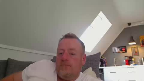 Snapshot of runepetter chatting on 09/23/25, 10:07 bignorwegian online show from 09/23/25, 10:07