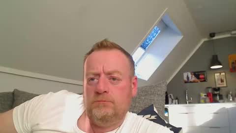 Snapshot of runepetter chatting on 09/26/25, 03:38 bignorwegian online show from 09/26/25, 03:38