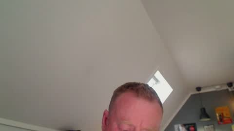 Snapshot of runepetter chatting on 06/11/26, 07:01 bignorwegian online show from 06/11/26, 07:01